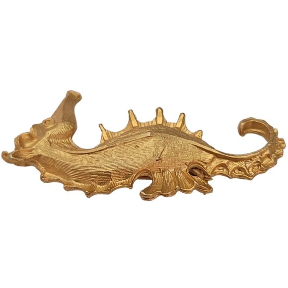 Matte Gold Tone Seahorse Brooch Pin E533 - Picture 4 of 8